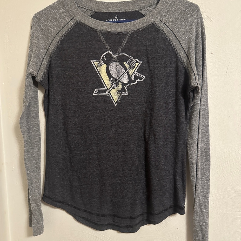 2 Pack Pittsburgh Penguins Hockey Tees Size Medium - Picture 2 of 7